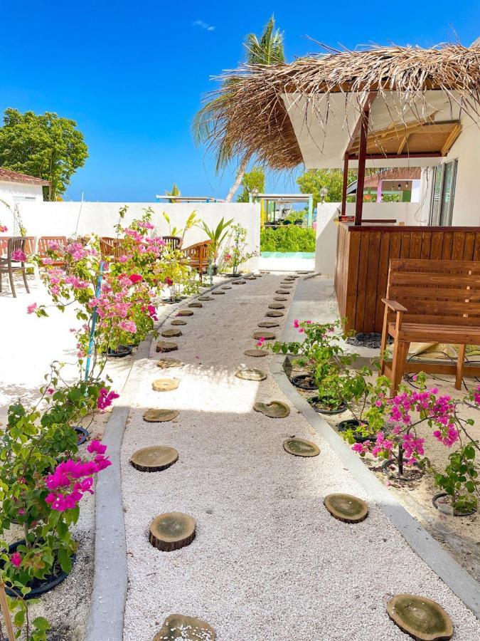 Fatims Beach House Maafushi Exterior foto